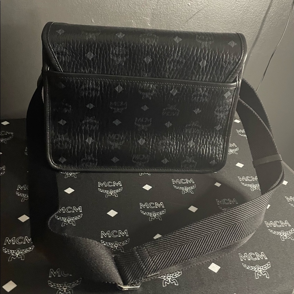 MCM crossbody messenger bag. Used once. Purchased from MCM OFFICIAL WEBSITE 2021